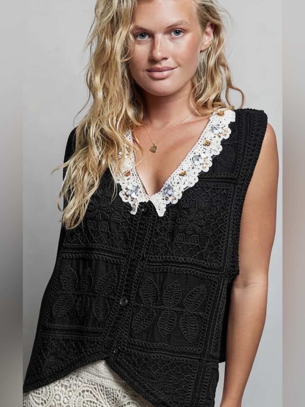 POL NWT Boho Relaxed Fit Crochet Lace Trim Embellishment Vest OS